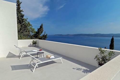Villa V - Private Pool, Special Location & Surroundings