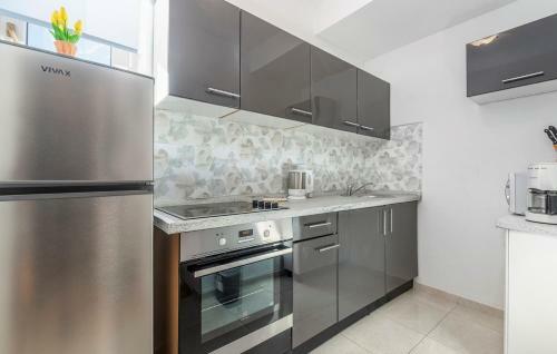 Hostal Apartment Complex Lucija