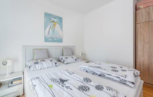 Hostal Apartment Complex Lucija