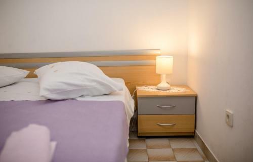 Hostal Apartments Mate