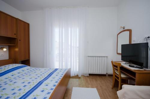 Hostal Rooms Lili