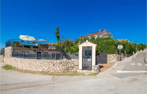 Stunning Home In Rab W/ 1 Bedrooms