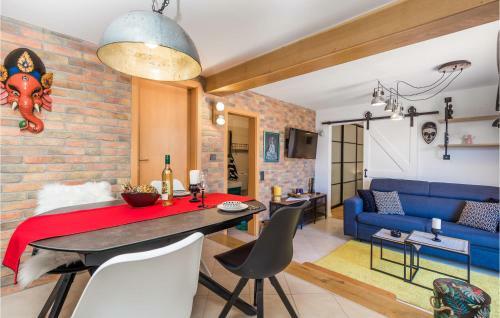 Stunning Home In Rab W/ 1 Bedrooms