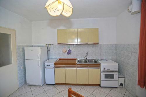 Apartments Ivan - 60m From The Sea