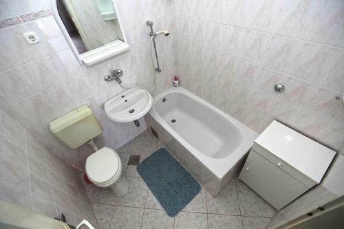 Apartments Ivan - 60m From The Sea