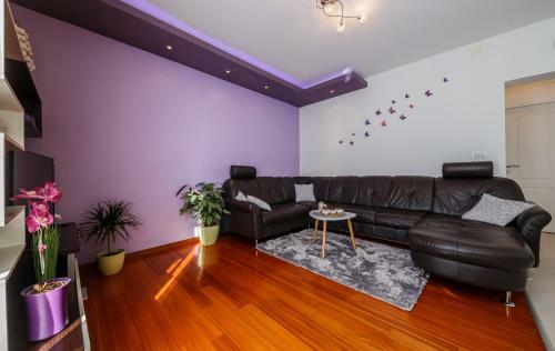 Apartment Purple Dream