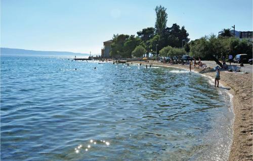 Five-bedroom Holiday Home In Kastel Kambelovac