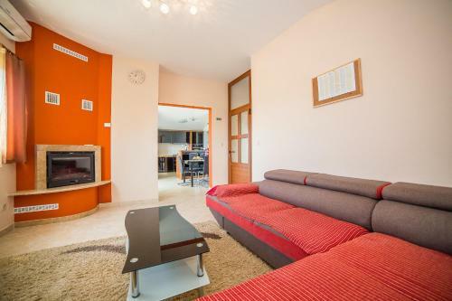 Apartments Ivo Kastel Luksic