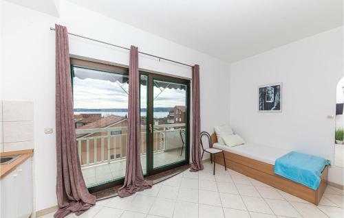 Amazing Apartment In Kastel Stafilic With Wifi