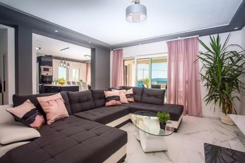 Seaview Villa Stanka With Pool And Attached Jacuzzi