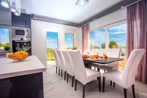 Seaview Villa Stanka With Pool And Attached Jacuzzi