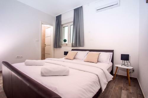 Seaview Villa Stanka With Pool And Attached Jacuzzi