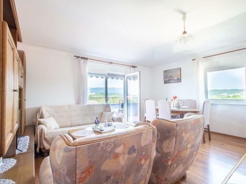 Modern Apartment In Vi?kovo With Balcony