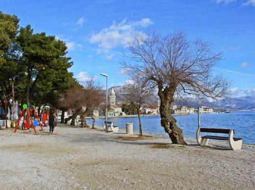 Apartment Vana - 400 M From Beach