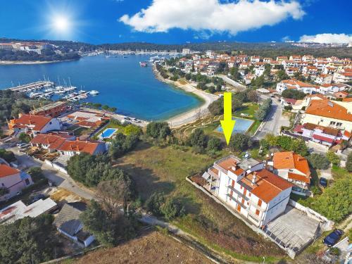 Apartments By The Sea 750