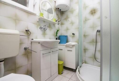Apartments Bobi - 10 M From The Sea