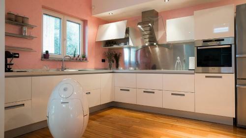 Villa Aylin 5-bed Next To The Sea