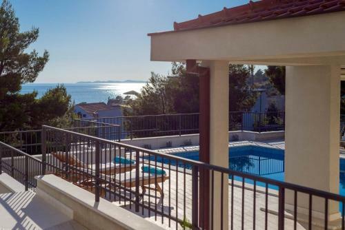 Villa Primortic - 7 Bedroom Villa - Great Pool Area - Perfect For Larger Groups