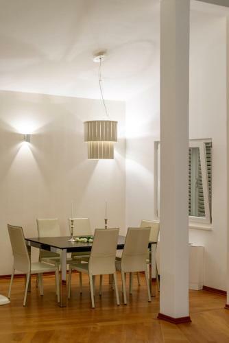 Villa Primortic - 7 Bedroom Villa - Great Pool Area - Perfect For Larger Groups