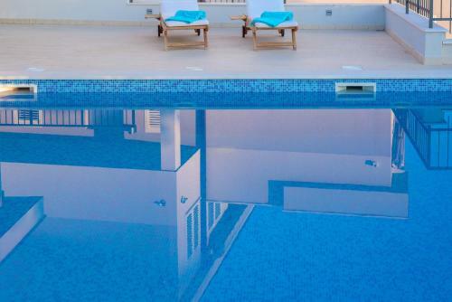 Villa Primortic - 7 Bedroom Villa - Great Pool Area - Perfect For Larger Groups