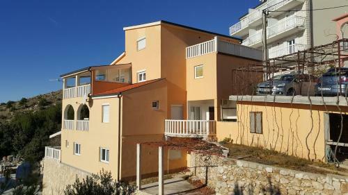 Apartments Zoran