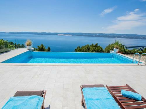 Comfortable Apartment In Celina With Swimming Pool