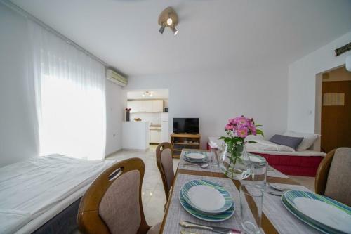 Apartment Gordana - Sea View