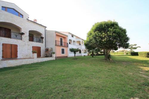 Hostal Apartments Livio Stranici