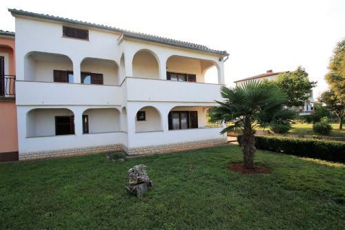 Hostal Apartments Livio Stranici