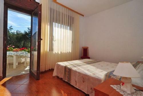 Apartments Jerimih - 120 M From Sea