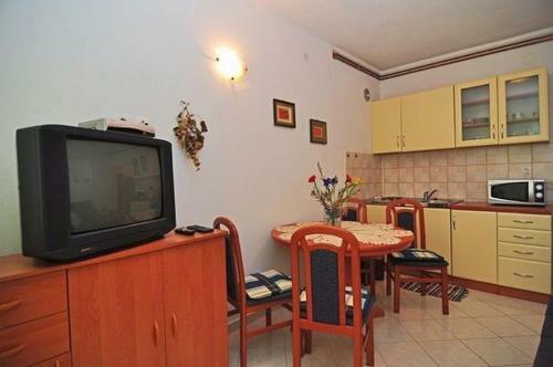 Apartments Jerimih - 120 M From Sea