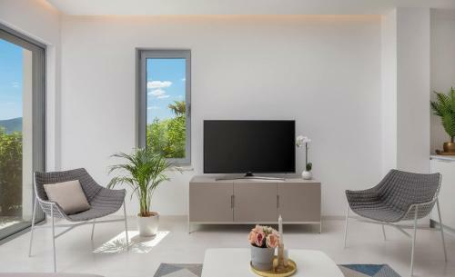 Luxury Design Beach Front Apartment