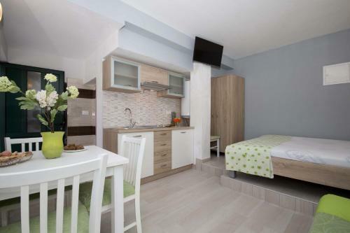 Apartments Sretan