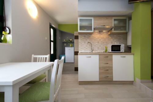 Apartments Sretan
