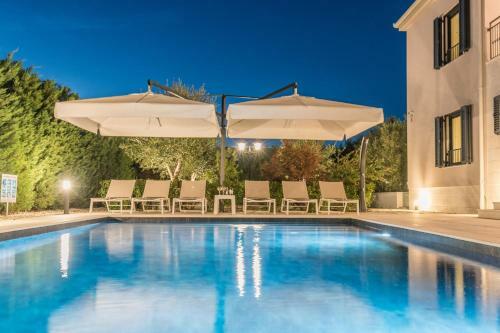 Villa Adora