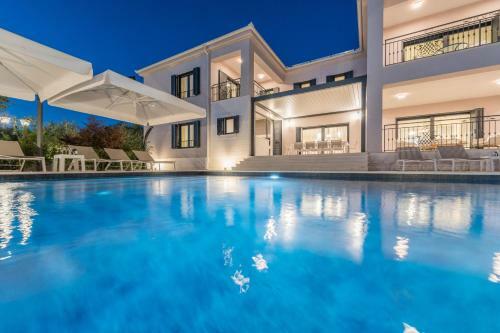 Villa Adora