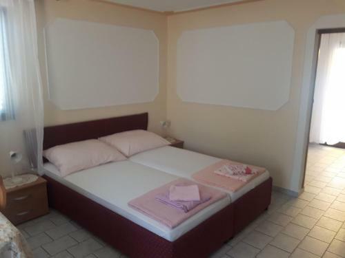 Hostal Apts And Rooms Makaj - 80m From Beach