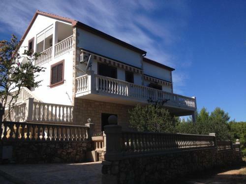 Hostal Apts And Rooms Makaj - 80m From Beach
