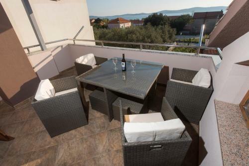 Hostal Apartments Dona