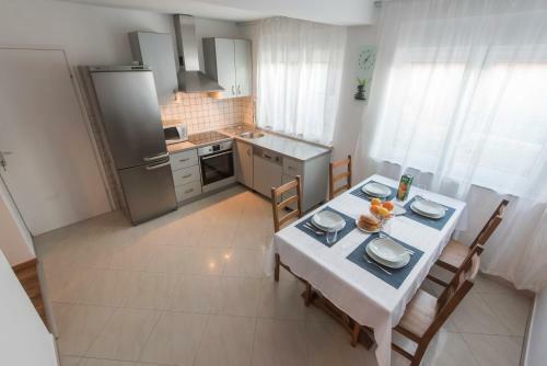 Hostal Apartments Dona