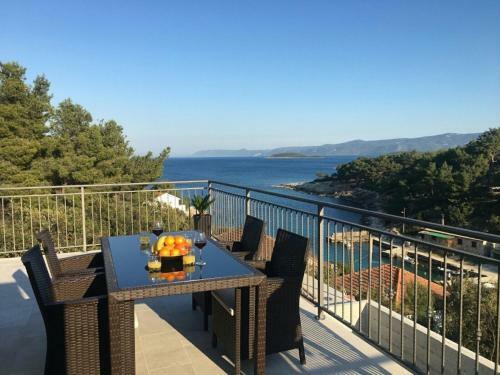 Apartments Sunny Hvar - With Pool