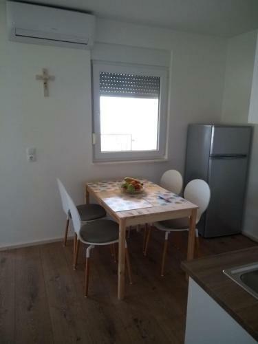 Apartments Ljubas