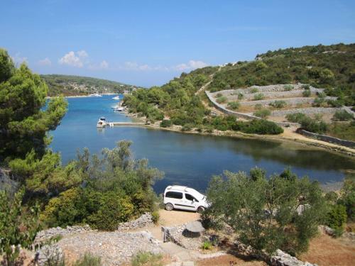 Apartments Drasko - Calm & Quiet