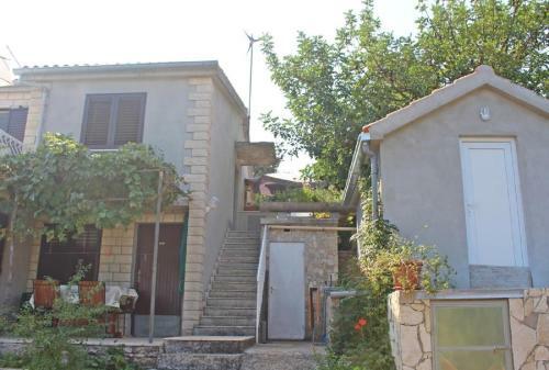 Apartments Drasko - Calm & Quiet