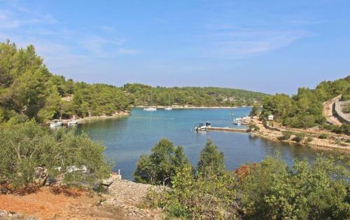 Apartments Drasko - Calm & Quiet
