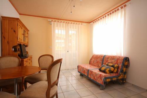 Apartamento Holiday Home 193470