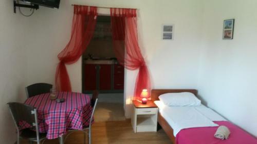 Apartments Ivana - Nice And Comfy