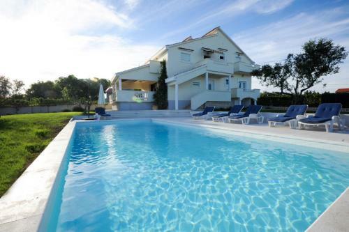Villa Matea 4+2