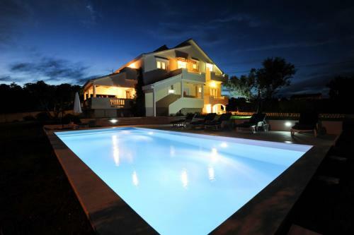 Villa Matea 4+2