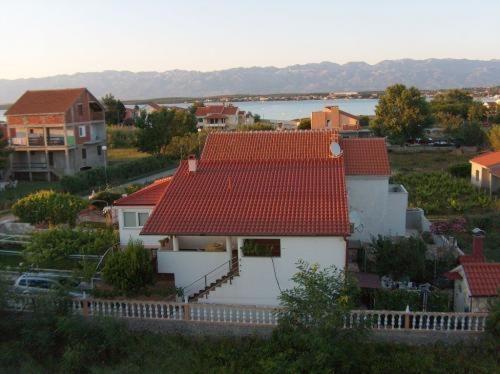 Studio Apartment In Nin With Terrace, Air Conditioning, Wi-fi (233-2)